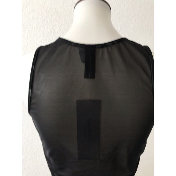 Sweaty Betty London Kenza Crop Top Athletic Workout - Picture 7 of 9